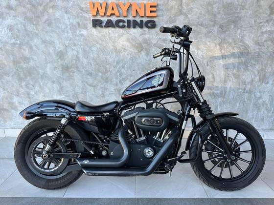 HARLEY-DAVIDSON SPORTSTER IRON 883 HARLEY-DAVIDSON SPORTSTER IRON 883